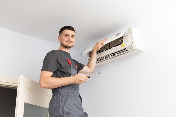 AC Motor Maintenance & Air Conditioning Service Dubai